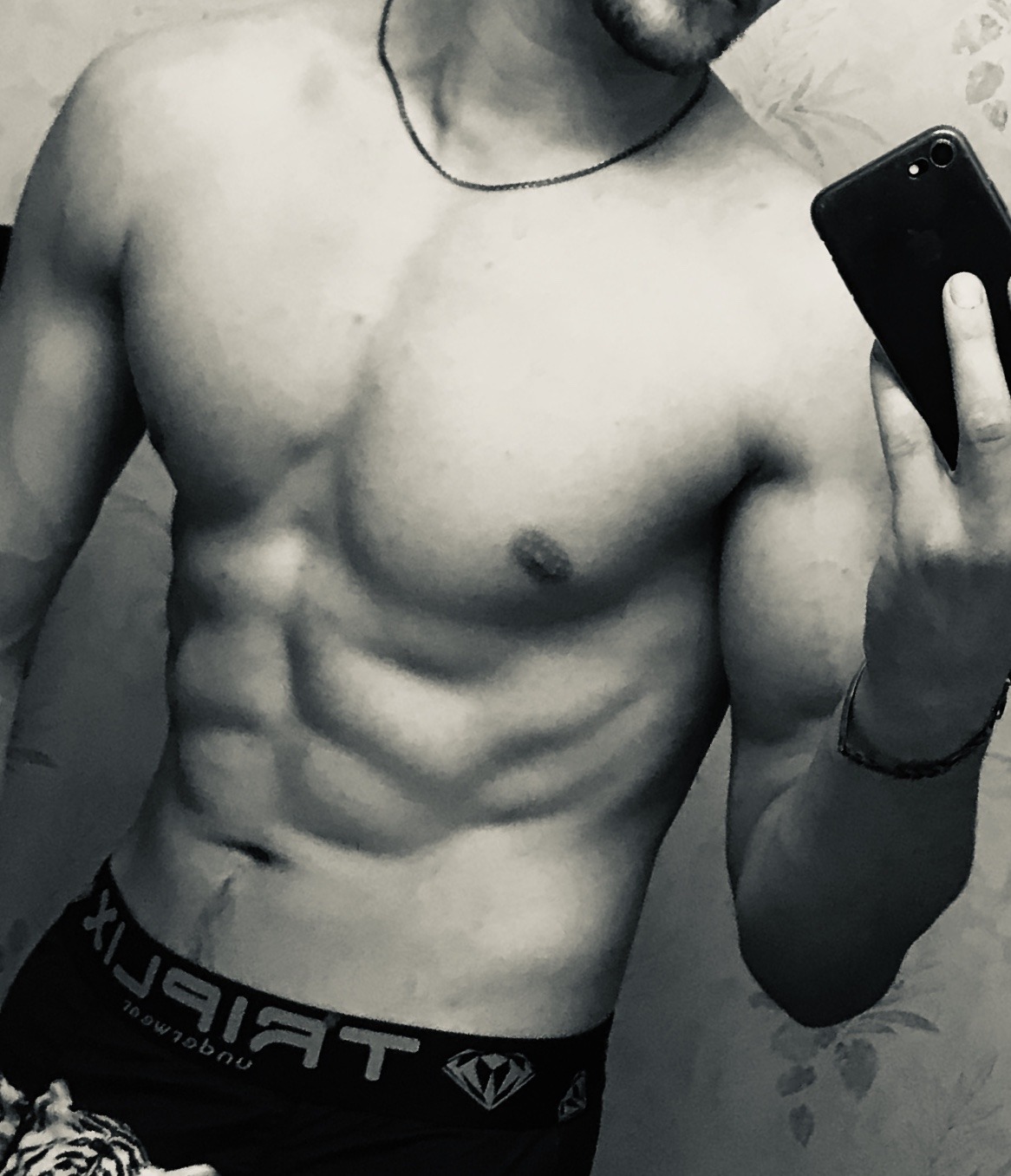 Profil de Paul-yves, 27 ans, Gay Monaco à Benest