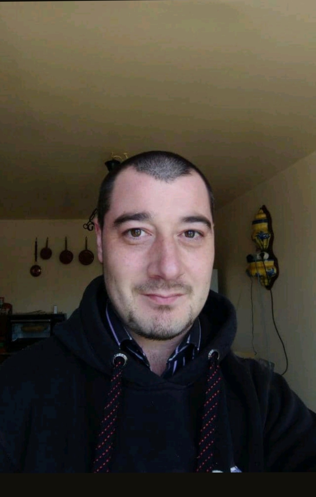 Profil de Aris, 34 ans, Gay Monaco à LeSars