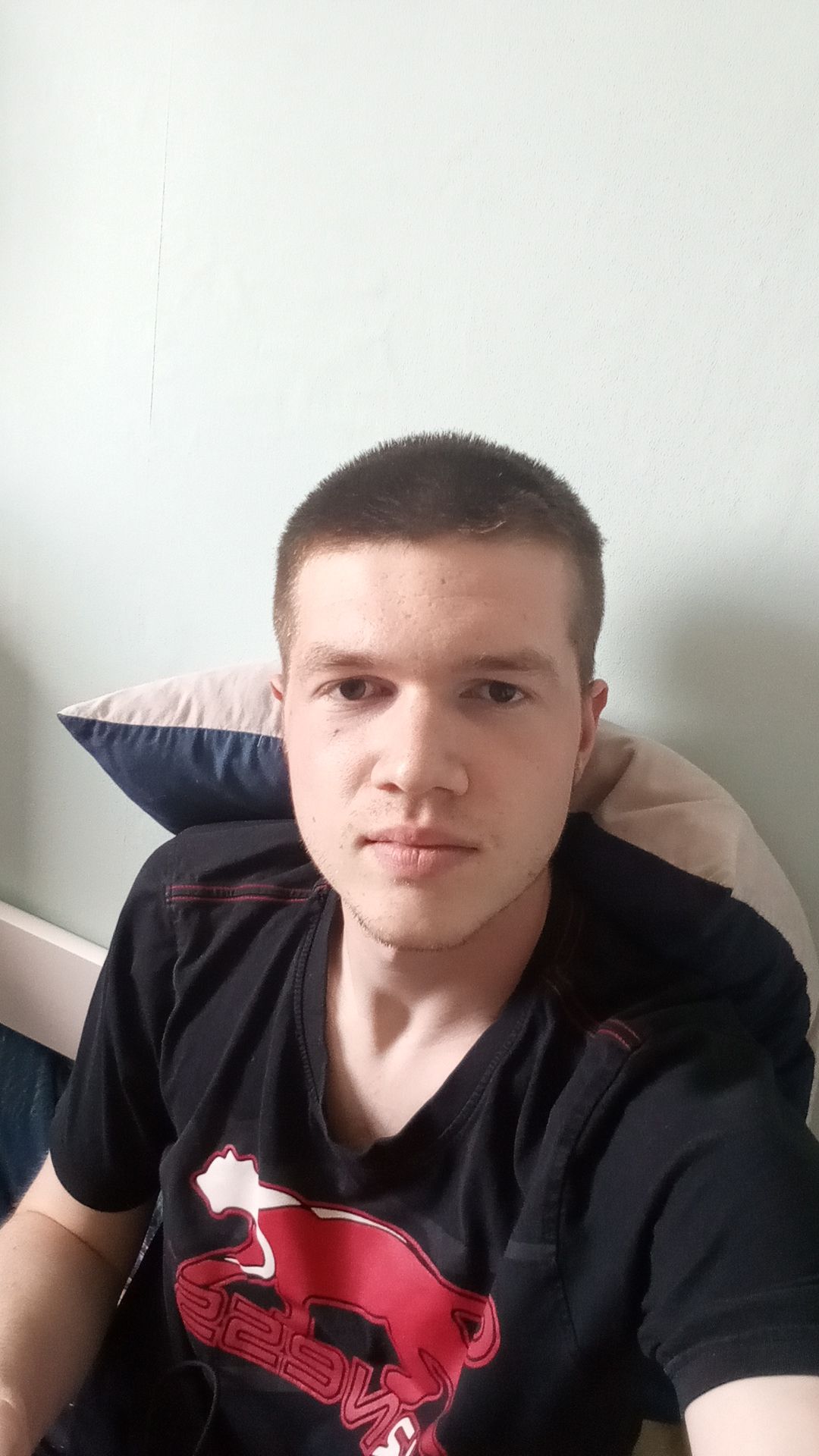 Profil de Rouchdi, 23 ans, Gay Monaco à Pitgam
