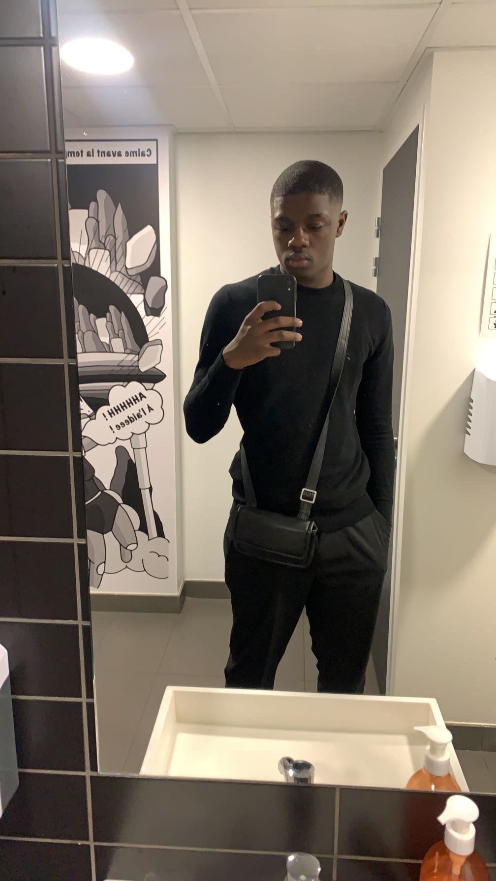 Profil de Jacquelin, 20 ans, Gay Monaco à Ambléon