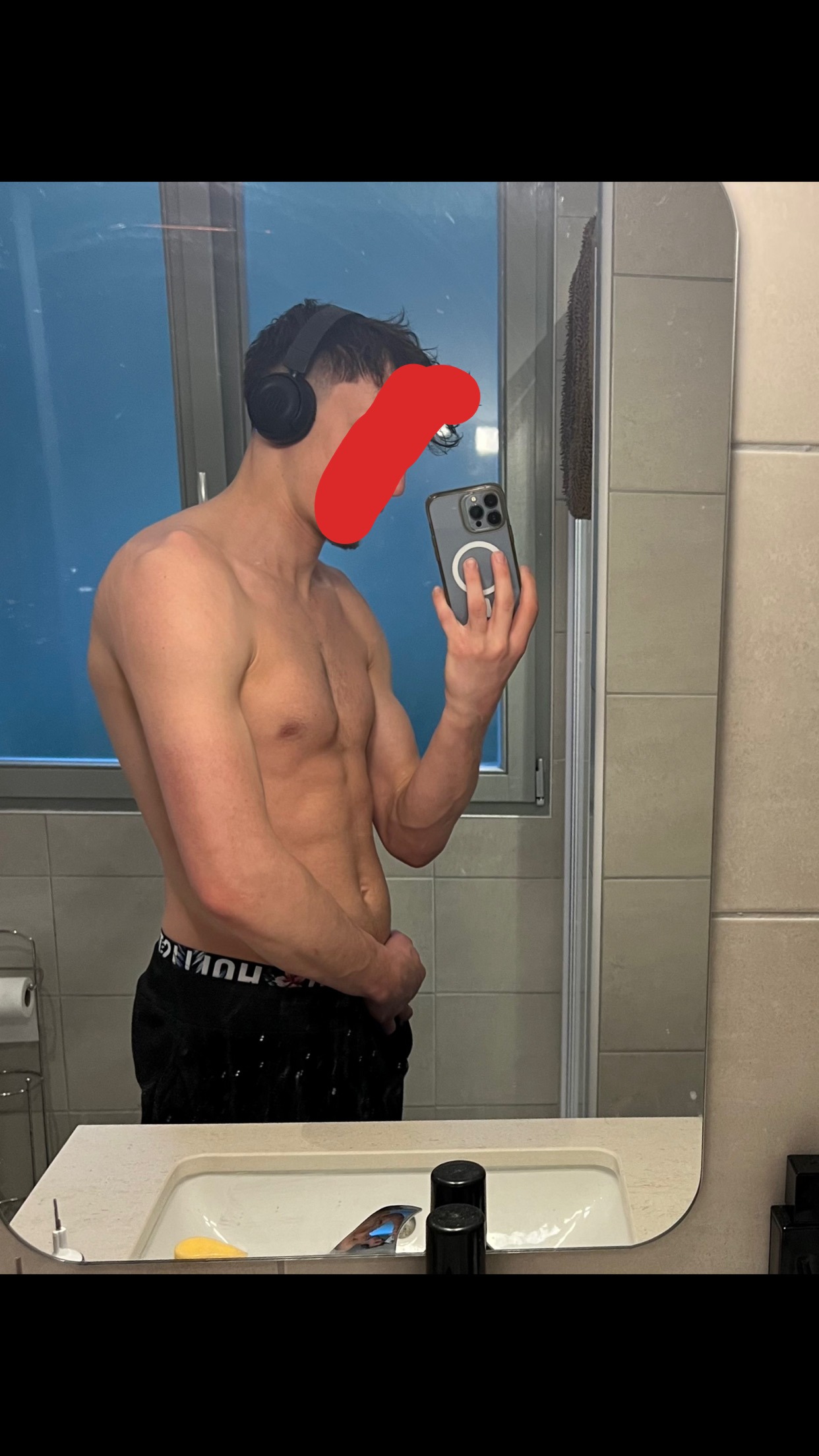 Profil de Manech, 24 ans, Gay Monaco à Chalandry