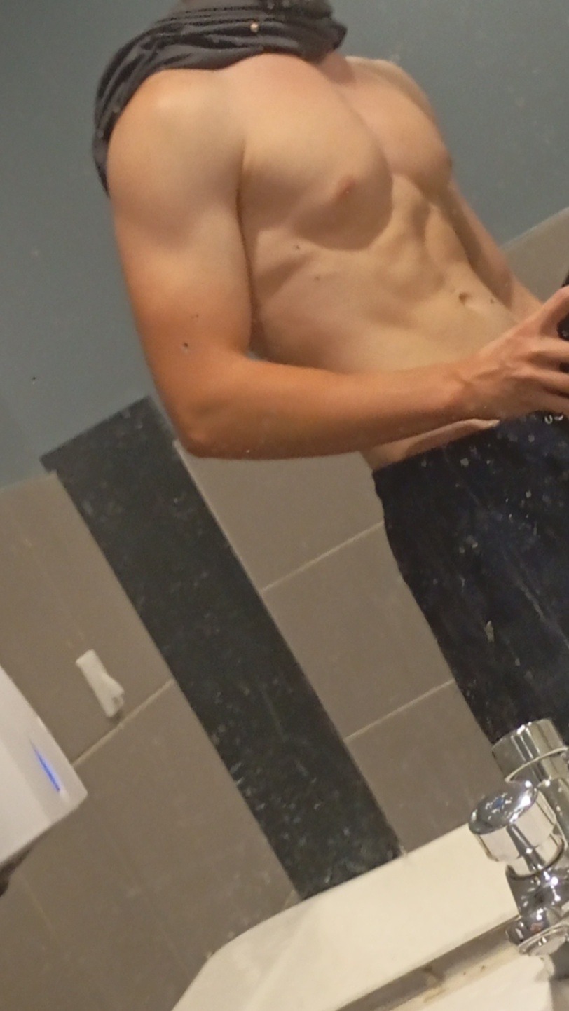 Profil de Jerry-lee, 21 ans, Gay Monaco à Setques