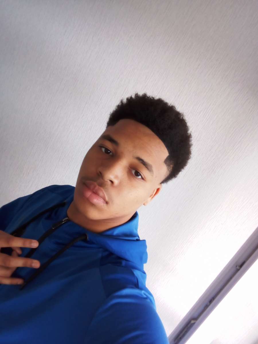 Profil de Etem, 21 ans, Gay Monaco à LeThuel