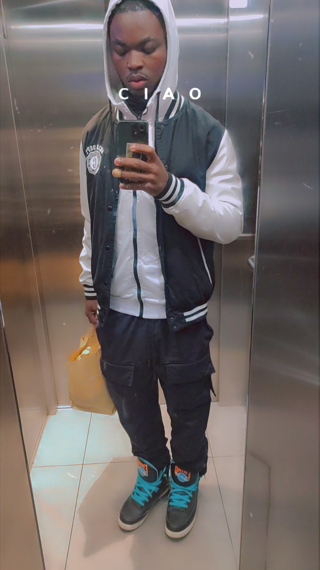 Profil de Ruan, 22 ans, Gay Monaco à Esquerchin