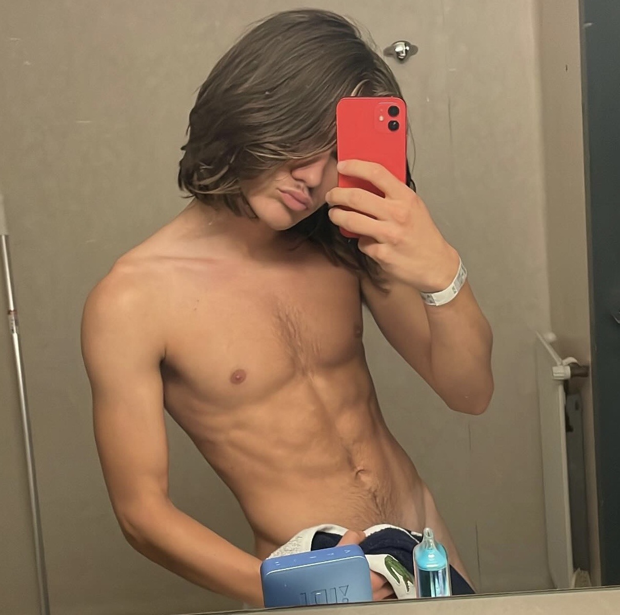 Profil de Mailey, 21 ans, Gay Monaco à Corlay