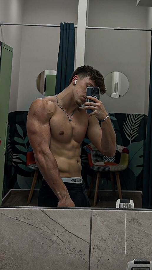 Profil de Loïk, 18 ans, Gay Monaco à Quend