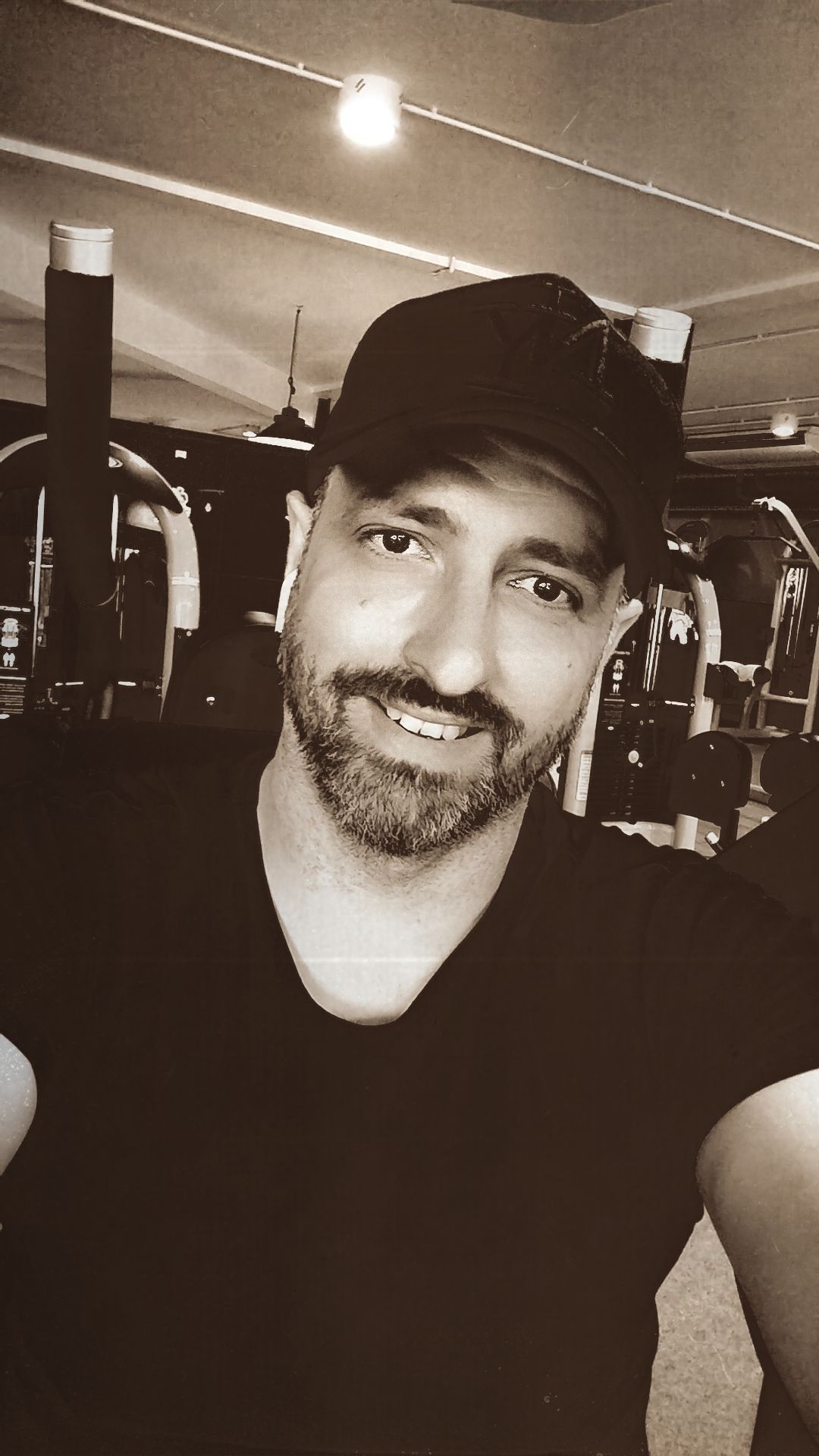 Profil de Lukasz, 38 ans, Gay Monaco à Lewarde
