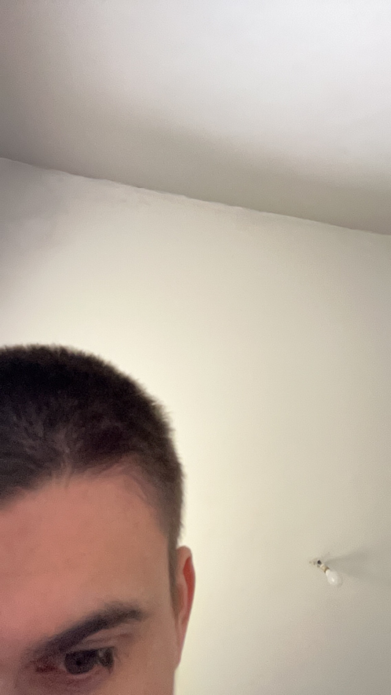 Profil de Elyess, 21 ans, Gay Monaco à AuxMarais