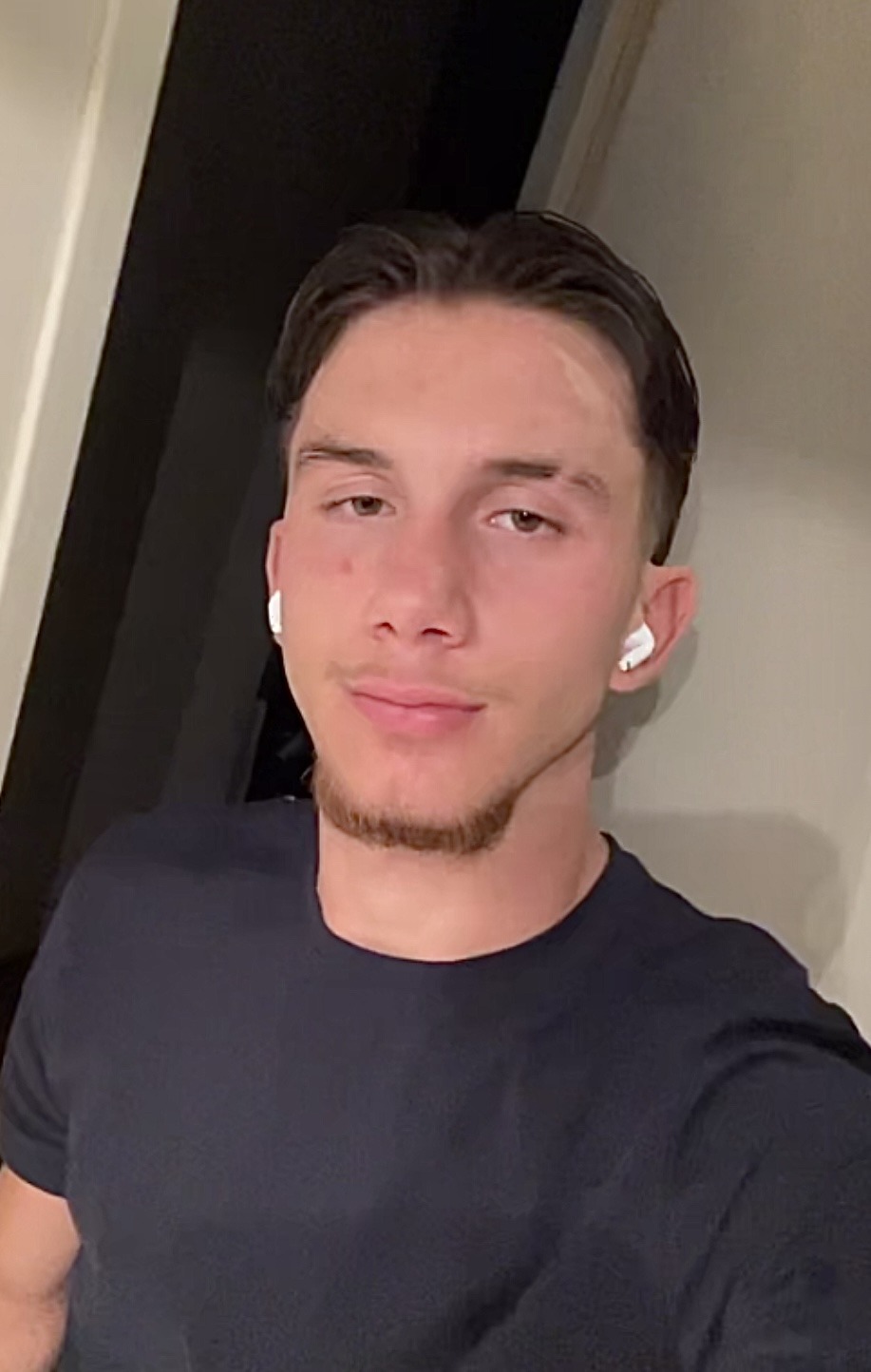 Profil de Chihab, 18 ans, Gay Monaco à Brens