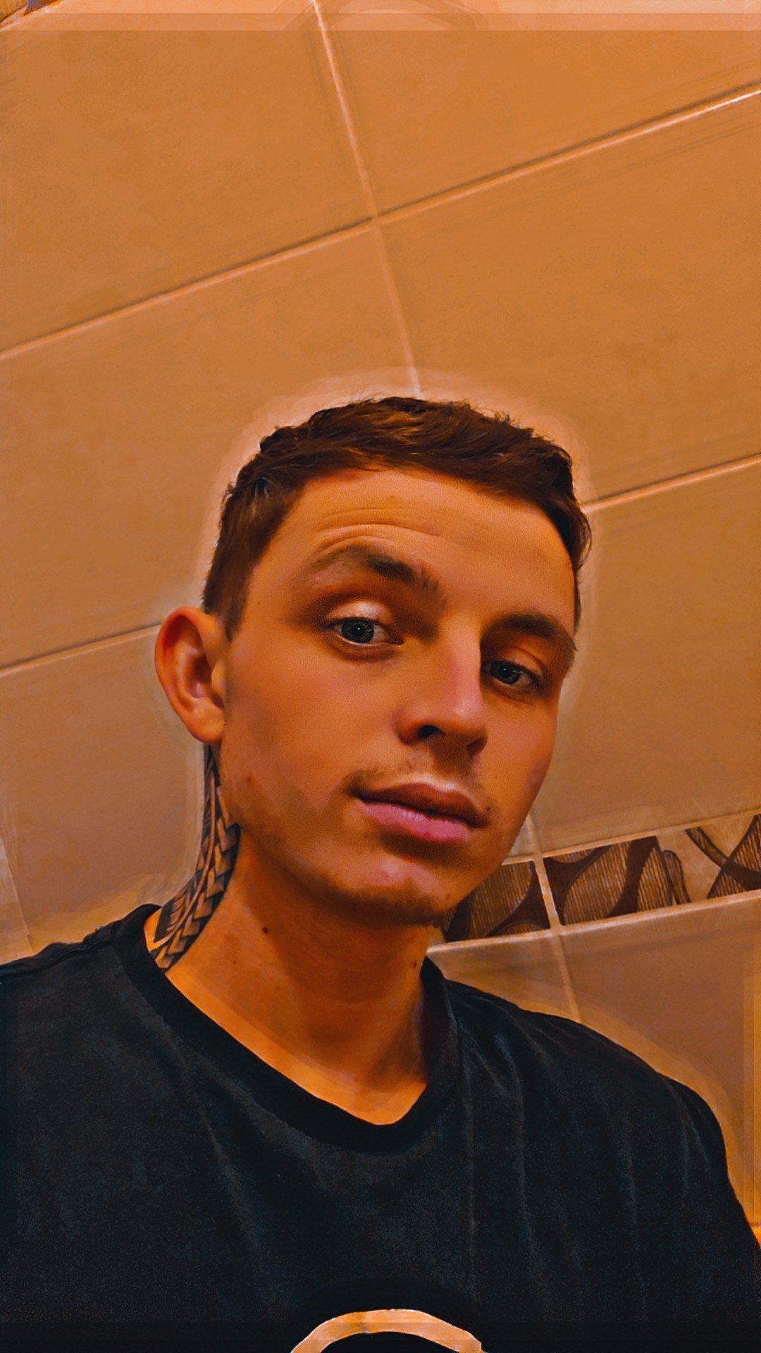Profil de Humbert, 18 ans, Gay Monaco à Beuvardes