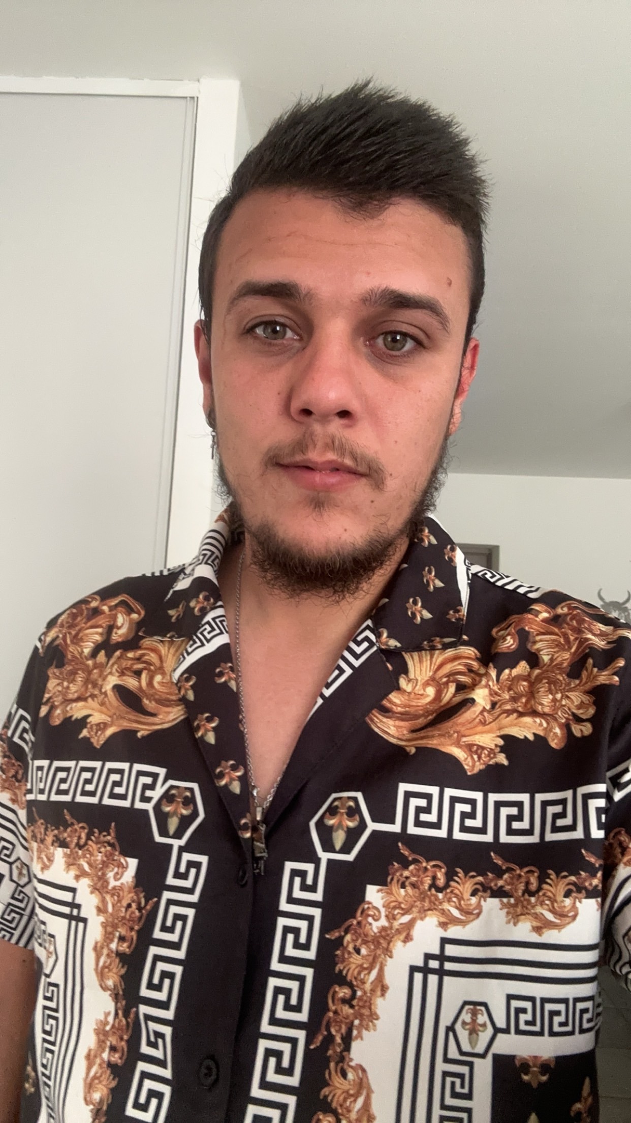 Profil de Foad, 28 ans, Gay Monaco à Aunat