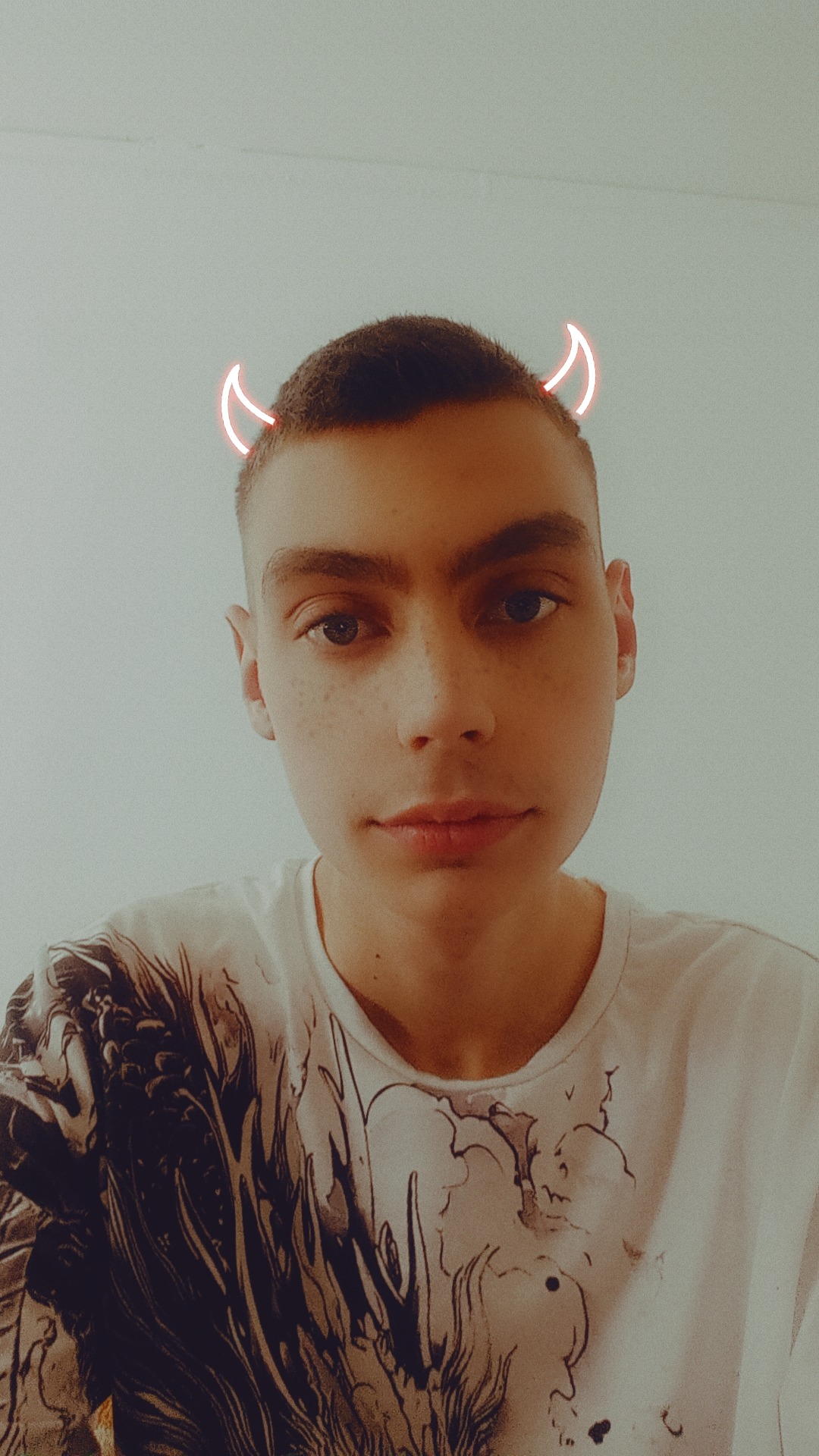 Profil de Eliass, 23 ans, Gay Monaco à Vézilly