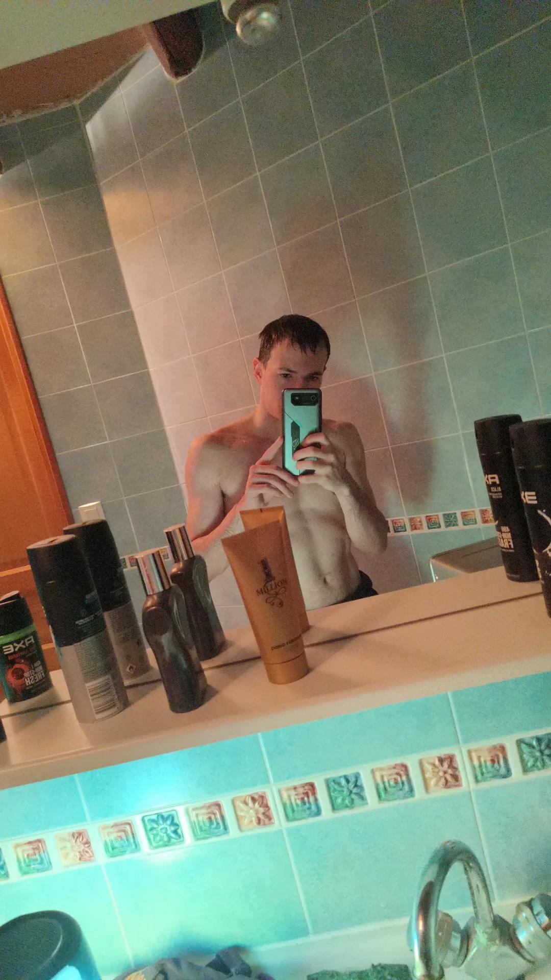 Profil de Djeson, 25 ans, Gay Monaco à Salives