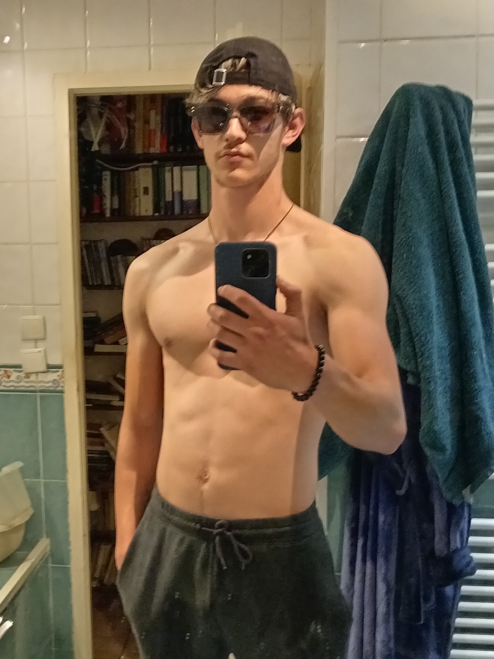 Profil de Samson, 20 ans, Gay Monaco à Brens