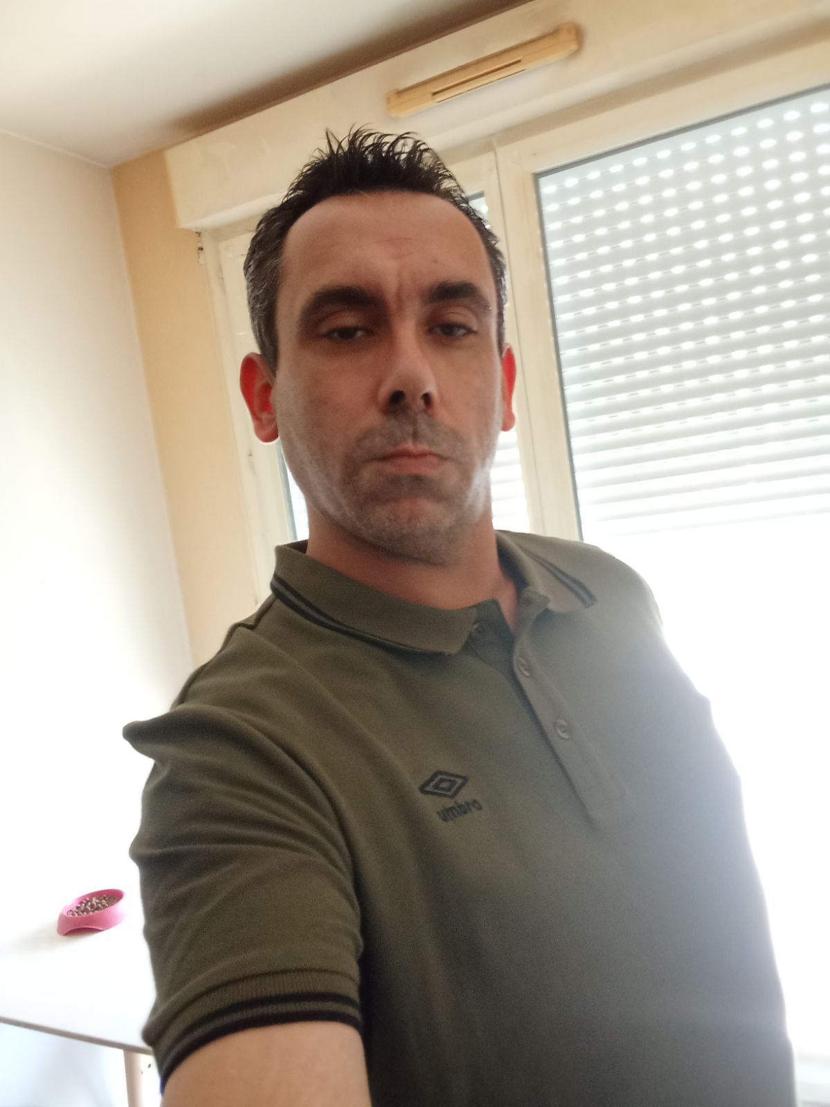 Profil de Josick, 39 ans, Gay Monaco à Annoisin-Chatelans