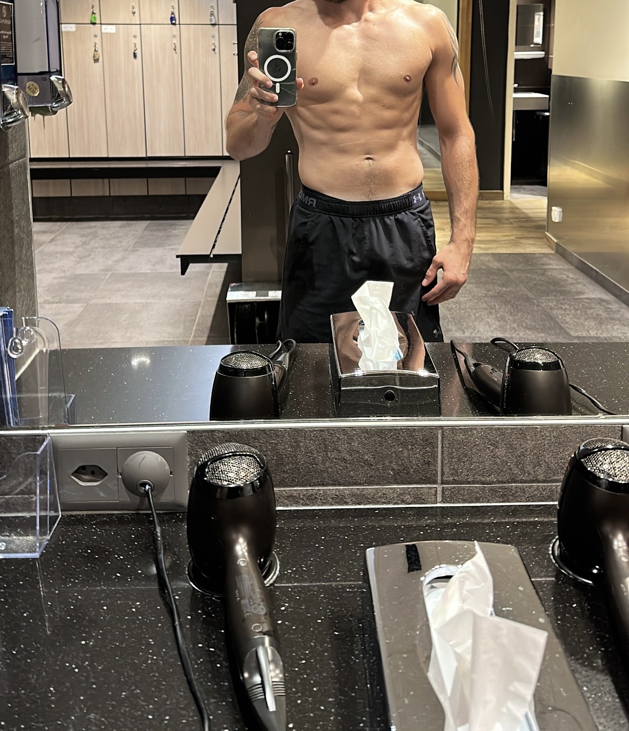 Profil de Kleden, 27 ans, Gay Monaco à Blérancourt