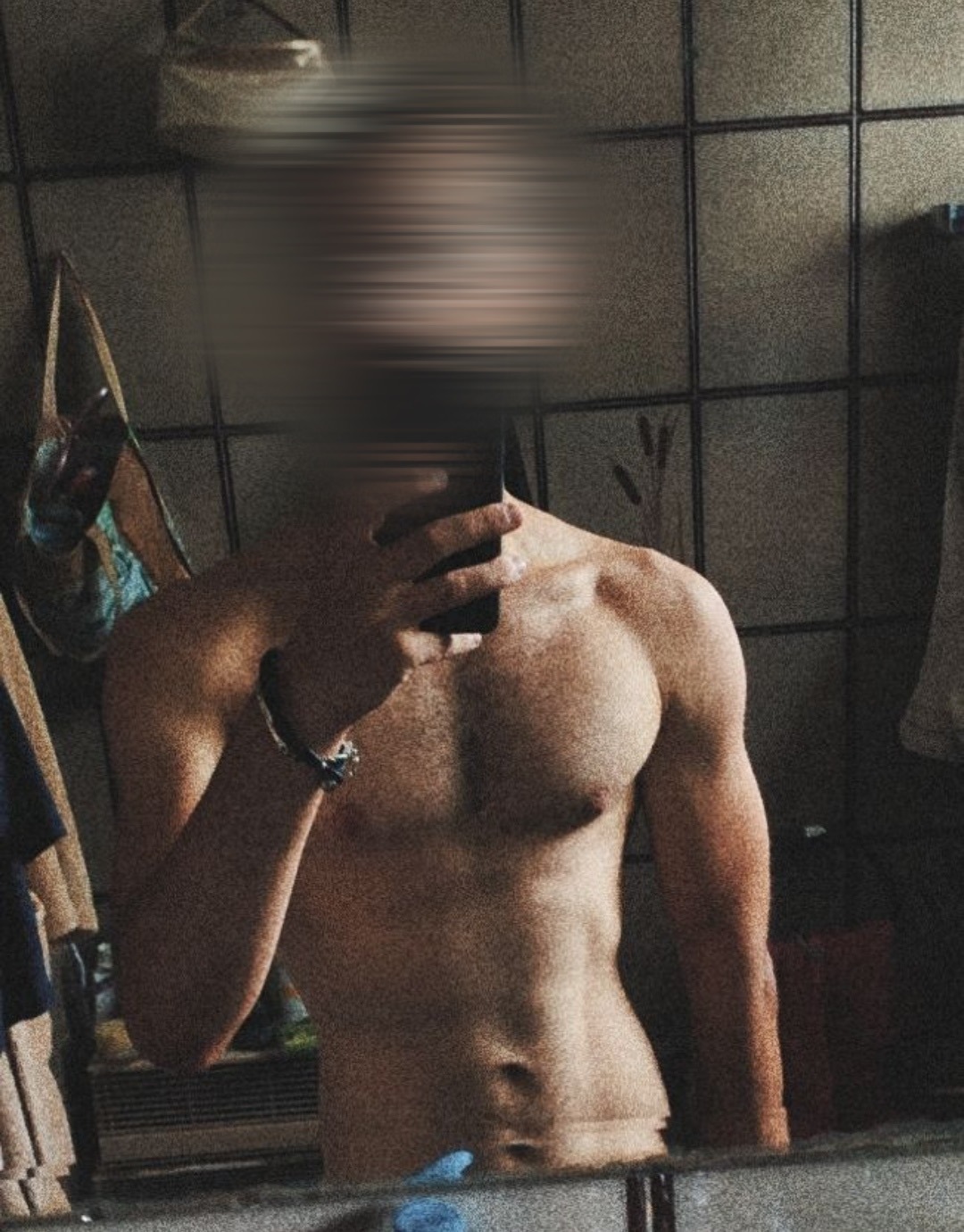 Profil de Gideon, 25 ans, Gay Monaco à Béhen